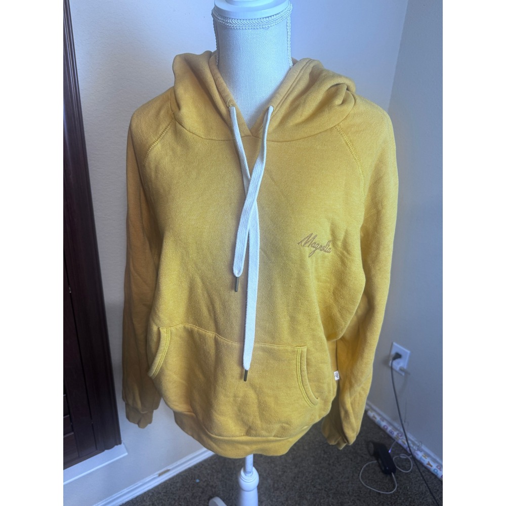 Magnolia Mustard Yellow Pullover Hoodie Fleece Sweatshirt womens L Waco Texas